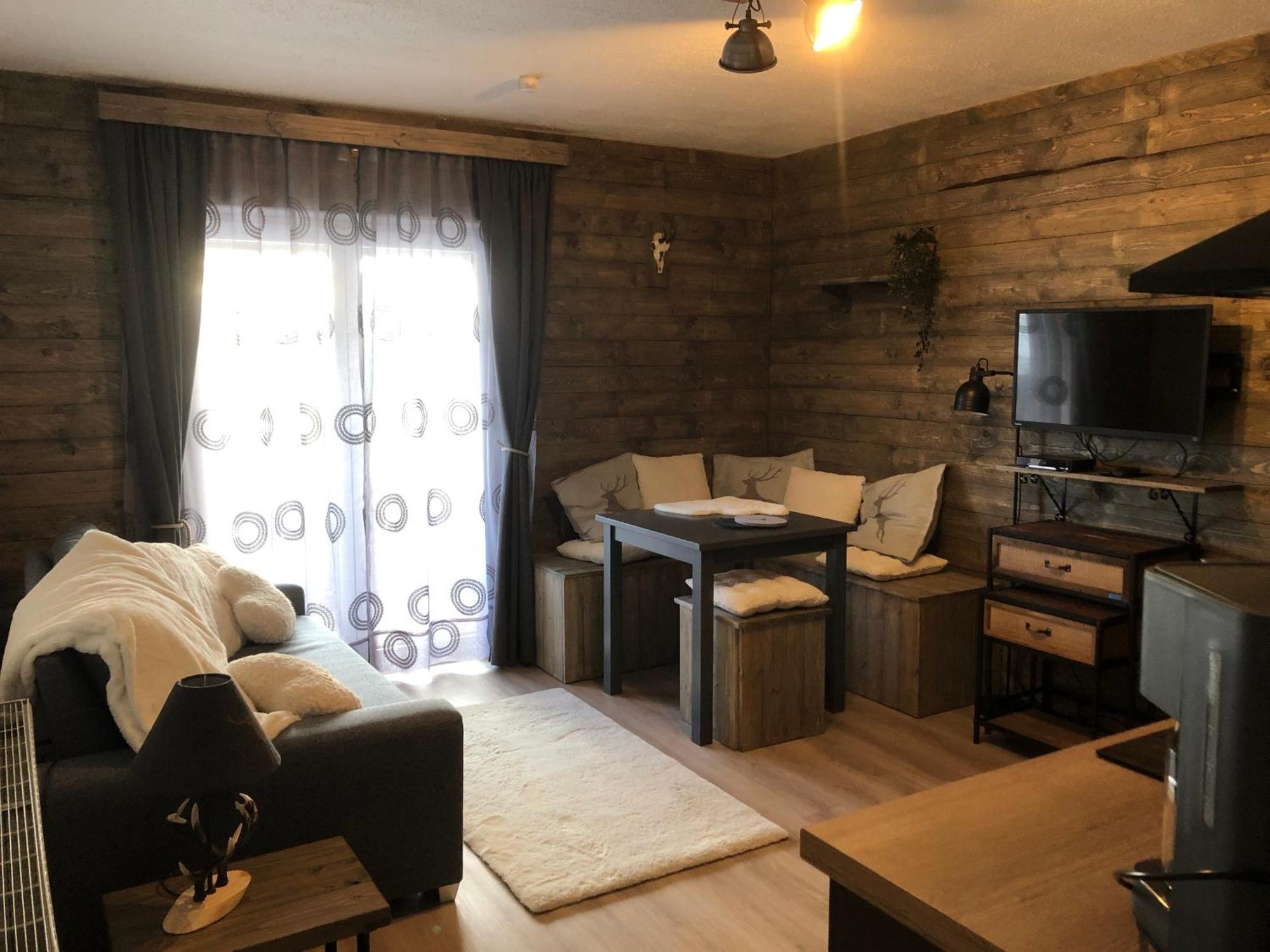 Appartement Zirbenduft Ferienhaus Fuenf Sinne โดบริอาค ภายนอก รูปภาพ
